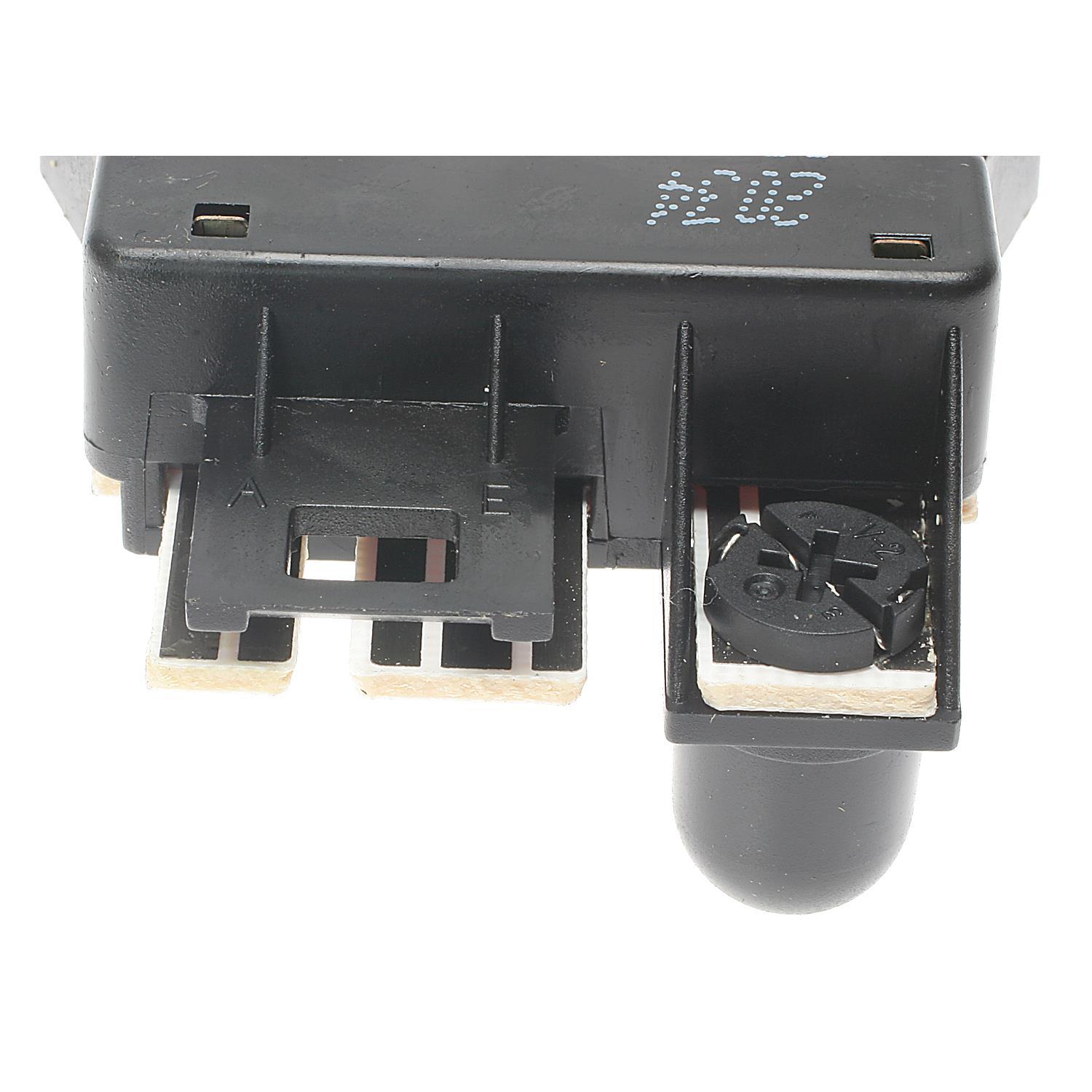 Standard Motor Products DS1297 - Instrument Panel Dimmer Switch Standard Motor Products DS1297 Instrument Panel Dimmer Switch product image 3 of 3