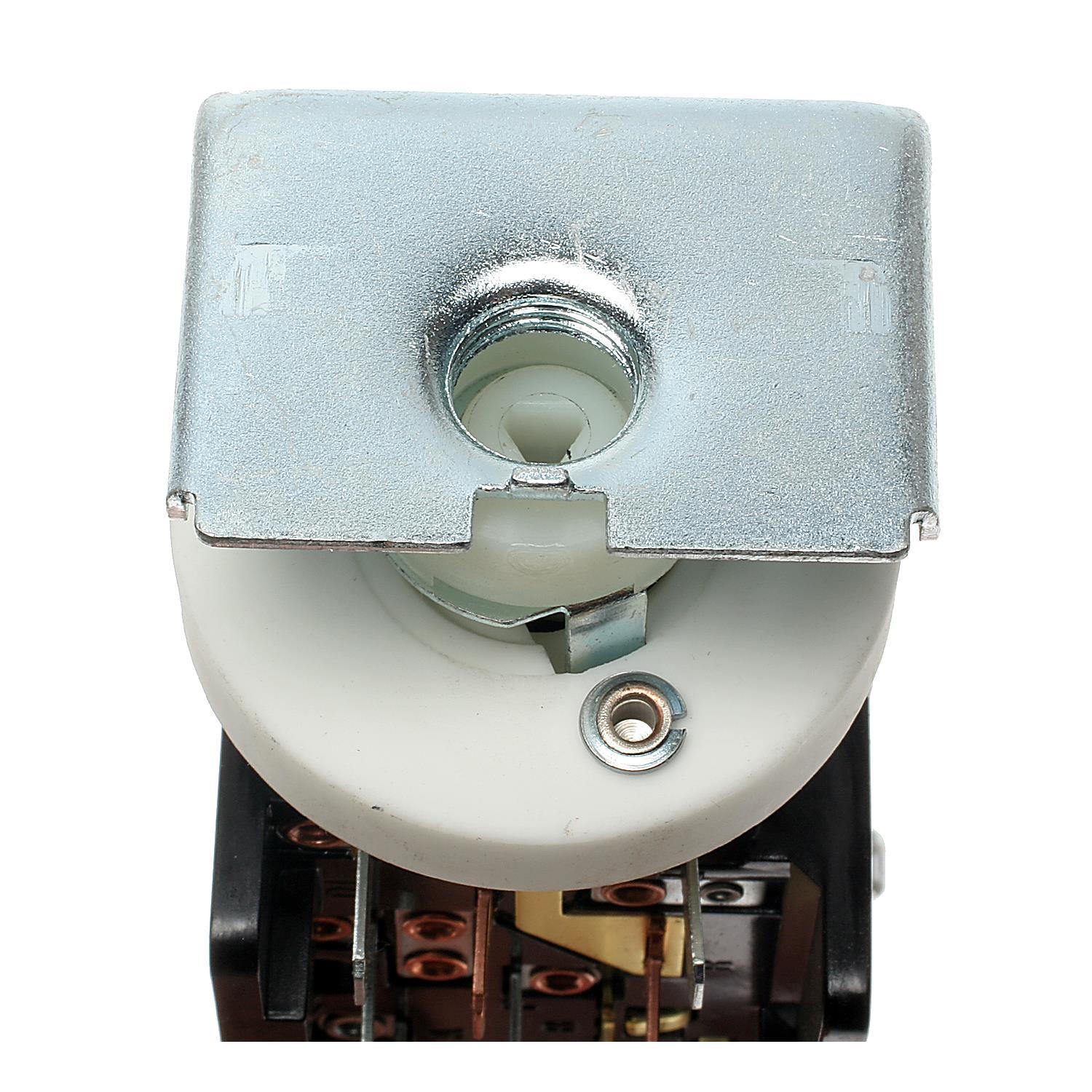 Standard Motor Products DS151 - Headlight Switch Standard Motor Products DS151 Headlight Switch product image 1 of 3