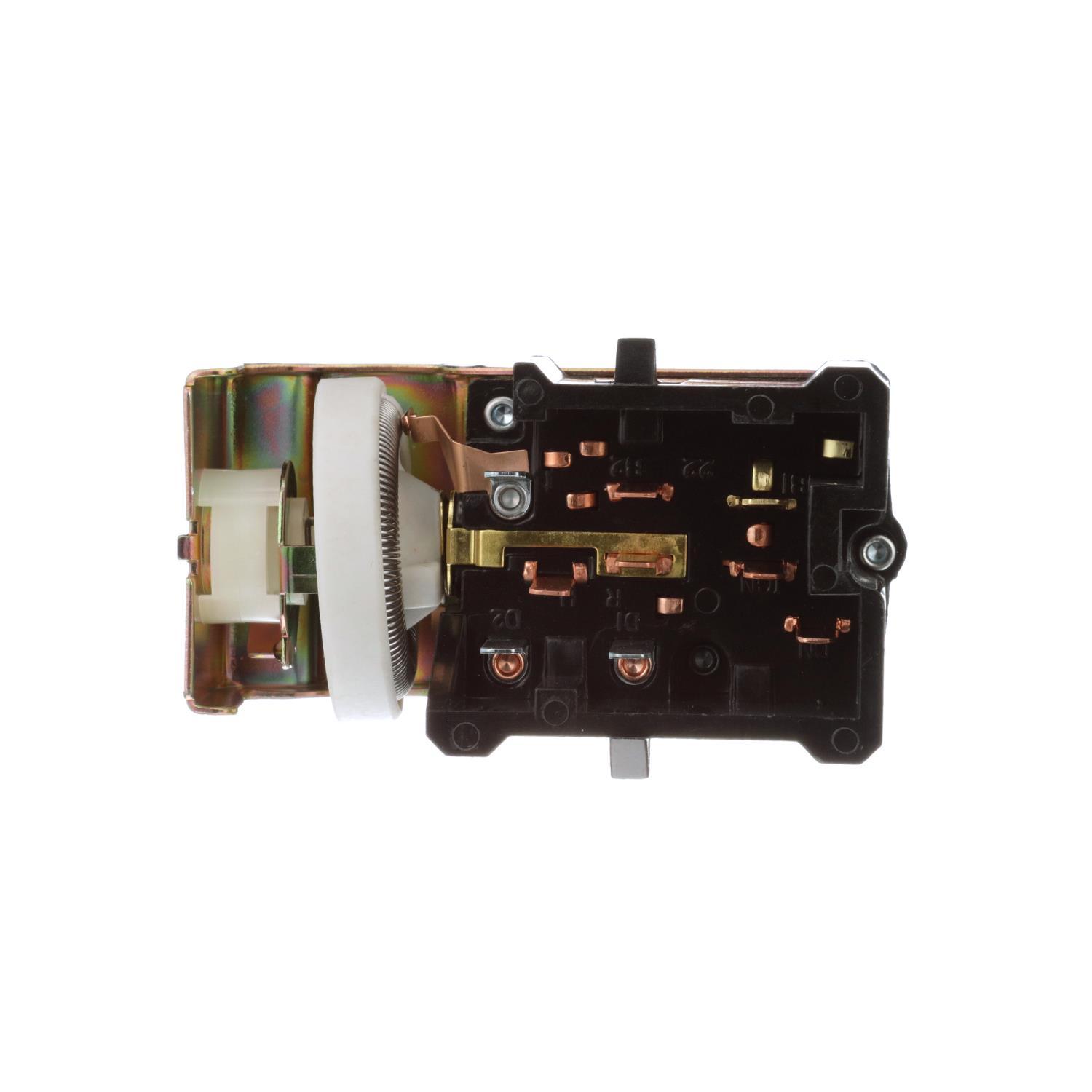 Standard Motor Products DS268 - Headlight Switch Standard Motor Products DS268 Headlight Switch product image 4 of 8