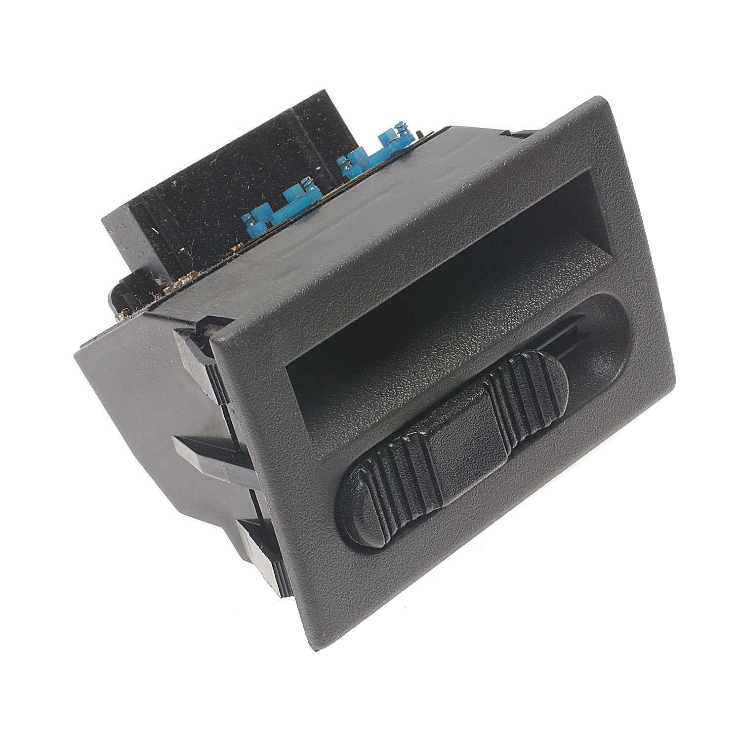 Standard Motor Products DS390 - Fog Light Switch Standard Motor Products DS390 Fog Light Switch product image 2 of 3