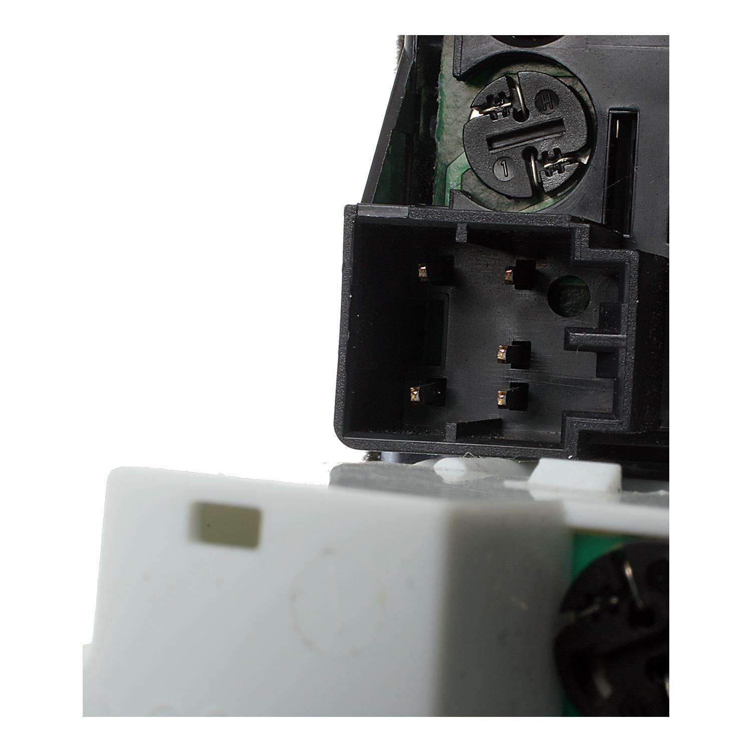 Standard Motor Products DS609 - Headlight Switch Standard Motor Products DS609 Headlight Switch product image 4 of 4