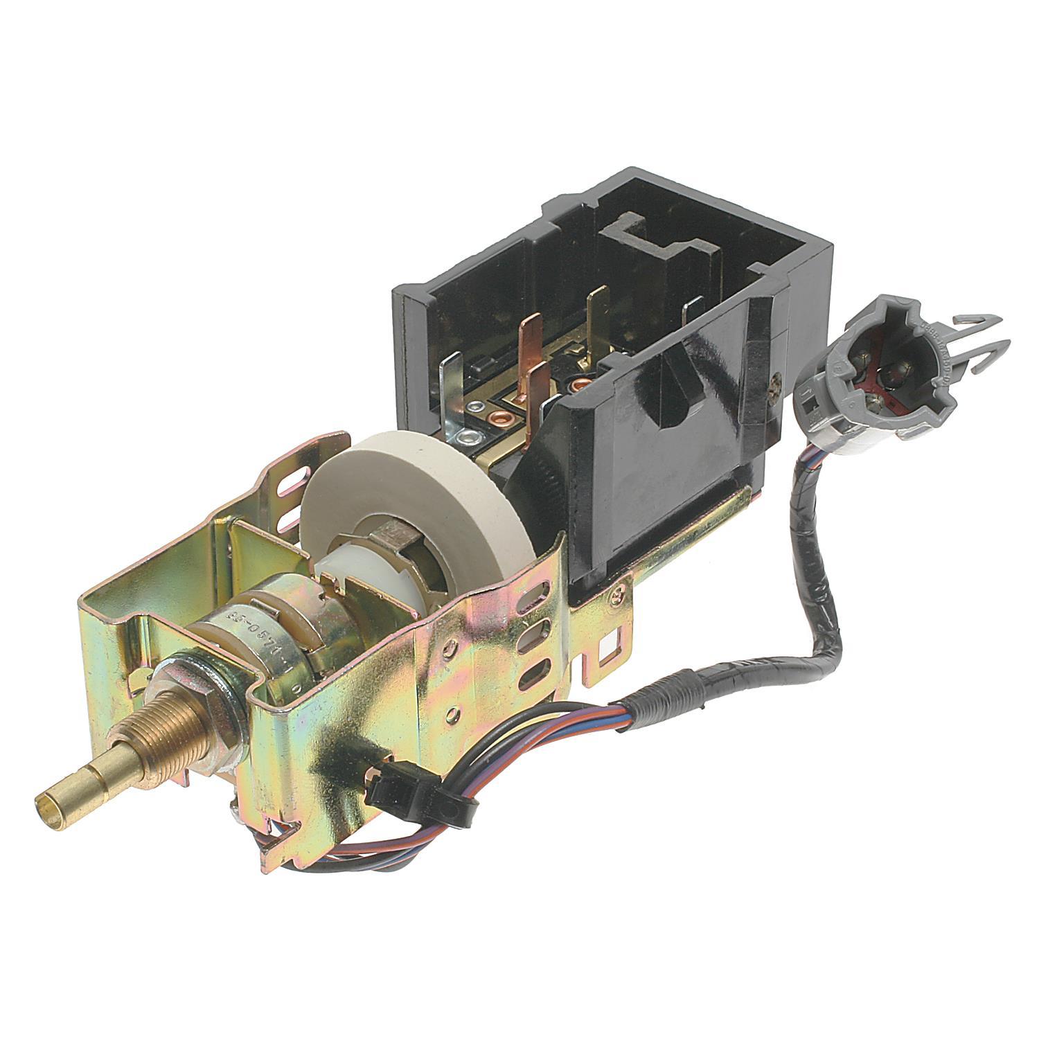 Standard Motor Products DS612 - Headlight Switch Standard Motor Products DS612 Headlight Switch product image 2 of 4