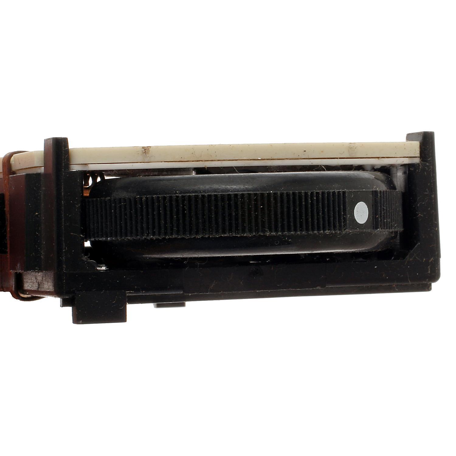 Standard Motor Products DS646 - Twilight Sentinel Switch Standard Motor Products DS646 Twilight Sentinel Switch product image 1 of 3