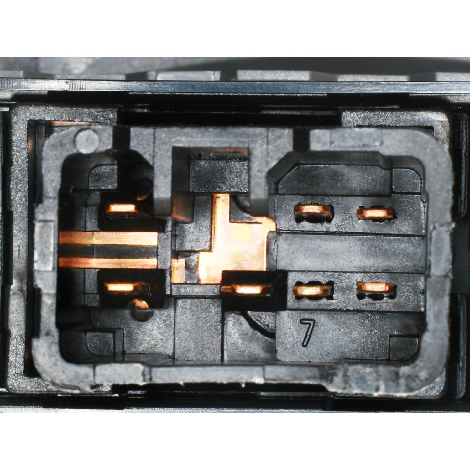 Standard Motor Products DWS1200 - Door Window Switch Standard Motor Products DWS1200 Door Window Switch product image 3 of 3