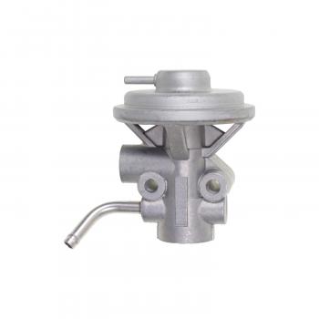 1992 Suzuki Sidekick EGR Valve Standard Motor Products EGV1008 image 3 of 3