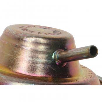 1995 Mercedes-Benz C36 AMG EGR Valve Standard Motor Products EGV1129 image 1 of 2