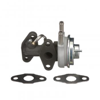 2000 Toyota 4Runner EGR Valve Standard Motor Products EGV943 image 3 of 4