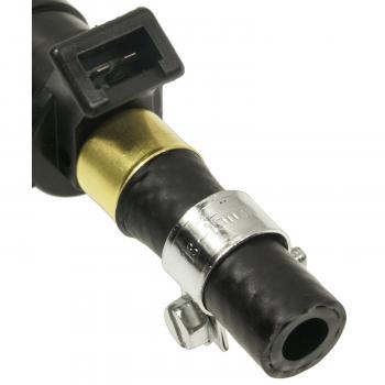 1975 Volvo 164 Fuel Injector Standard Motor Products FJ118 image 3 of 3