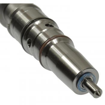 2005 International 8500 Fuel Injector Standard Motor Products FJ1239 image 1 of 4