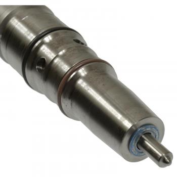 2005 International 4400LP Fuel Injector Standard Motor Products FJ1241 image 1 of 4