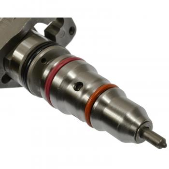 1995 International 8100 Fuel Injector Standard Motor Products FJ1301 image 1 of 3