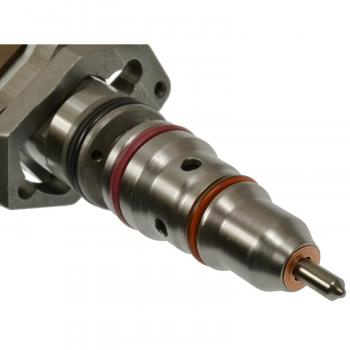 1995 International 8100 Fuel Injector Standard Motor Products FJ1302 image 1 of 3