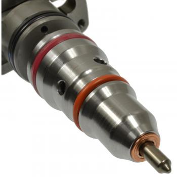1995 International 8100 Fuel Injector Standard Motor Products FJ1303NX image 1 of 3