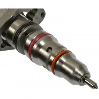 2001 International Genesis RE Fuel Injector Standard Motor Products FJ1309 image 1 of 3