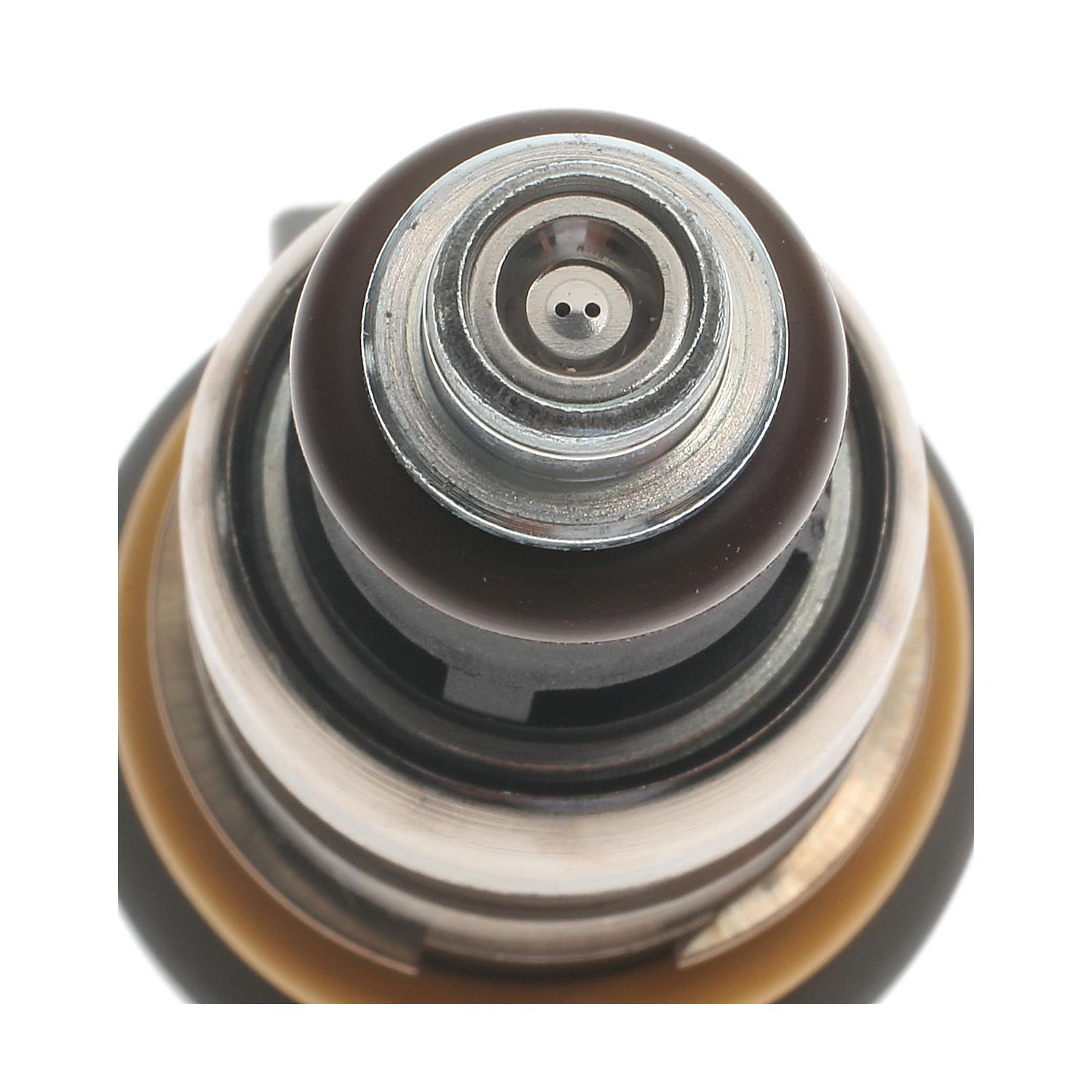 Standard Motor Products FJ208 - Fuel Injector Standard Motor Products FJ208 Fuel Injector product image 1 of 3