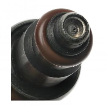 1996 Chrysler Intrepid Fuel Injector Standard Motor Products FJ211 image 1 of 3