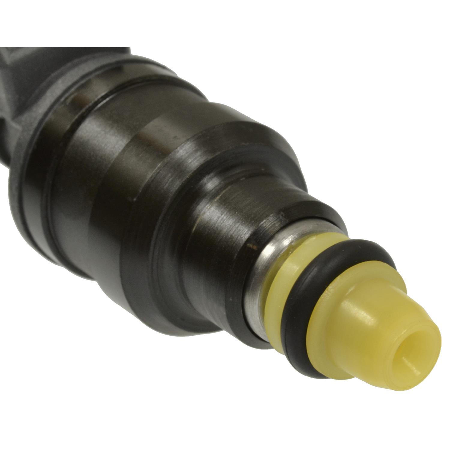 Standard Motor Products FJ227 - Fuel Injector Standard Motor Products FJ227 Fuel Injector product image 1 of 3