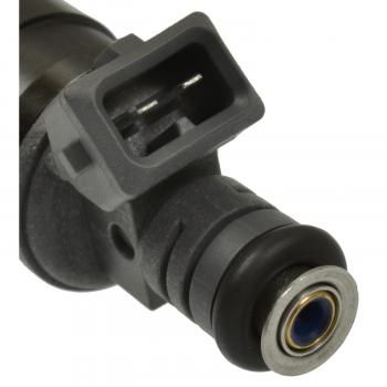 1999 Oldsmobile Intrigue Fuel Injector Standard Motor Products FJ227 image 3 of 3