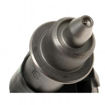 2001 Honda CR-V Fuel Injector Standard Motor Products FJ339 image 1 of 3