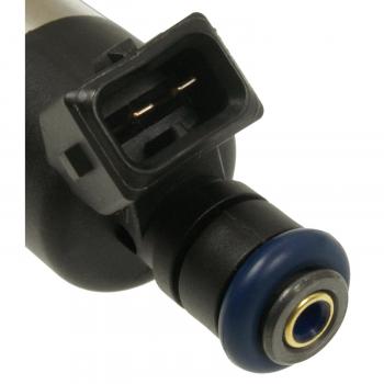 1996 Isuzu Trooper Fuel Injector Standard Motor Products FJ352 image 3 of 3