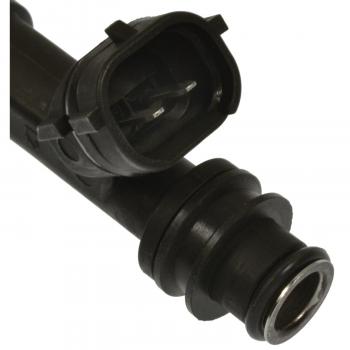 1996 Geo Tracker Fuel Injector Standard Motor Products FJ396 image 3 of 3