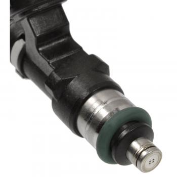 2005 Nissan Maxima Fuel Injector Standard Motor Products FJ469 image 1 of 3