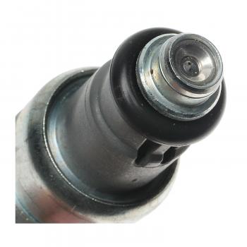 2000 Saturn LW1 Fuel Injector Standard Motor Products FJ498 image 1 of 3