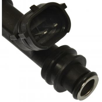 1995 Toyota Pickup Fuel Injector Standard Motor Products FJ526 image 3 of 3