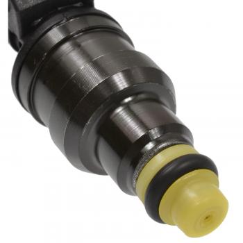 1999 Audi A4 Quattro Fuel Injector Standard Motor Products FJ576 image 1 of 3