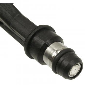 1999 Isuzu Amigo Fuel Injector Standard Motor Products FJ580 image 1 of 3
