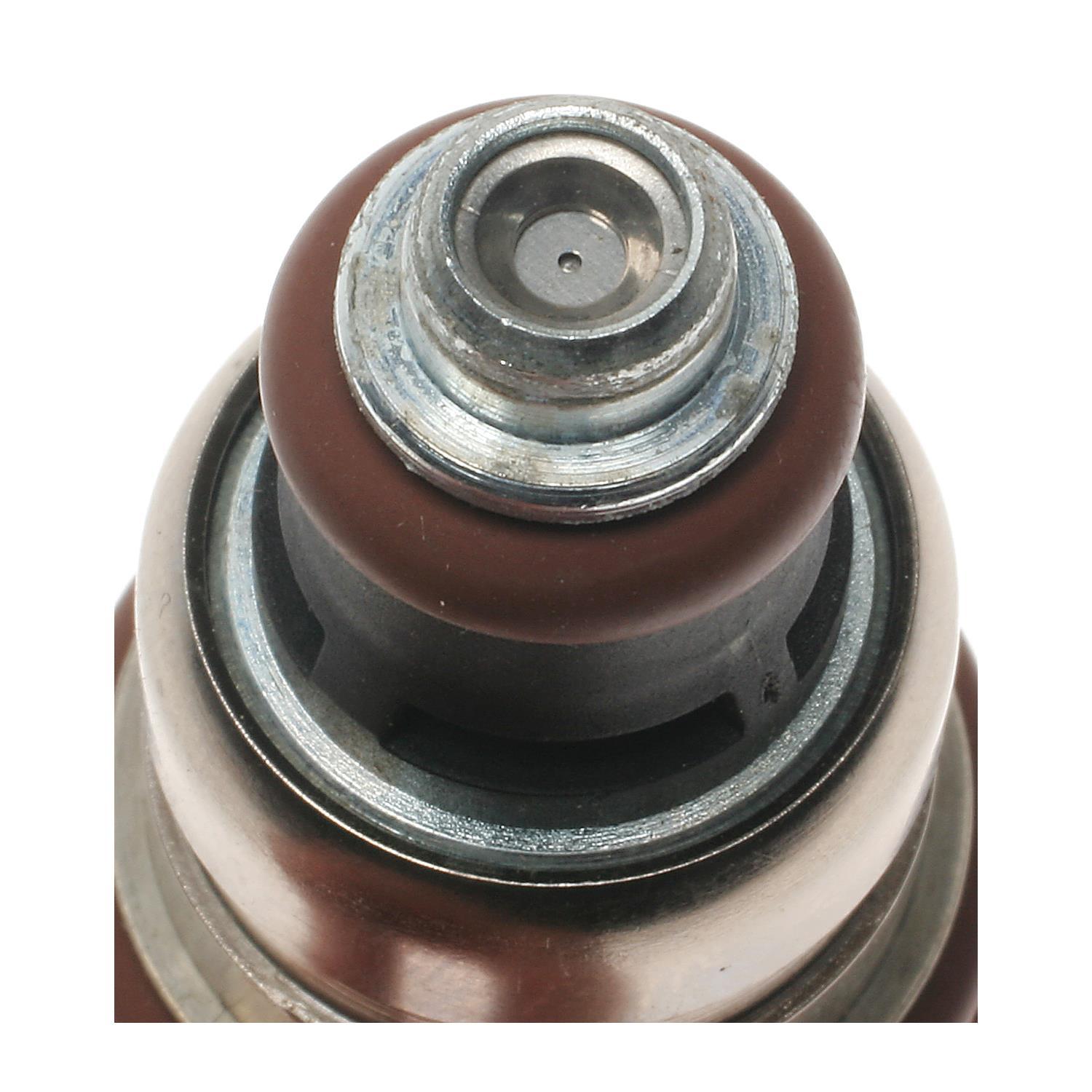 Standard Motor Products FJ602 - Fuel Injector Standard Motor Products FJ602 Fuel Injector product image 1 of 3