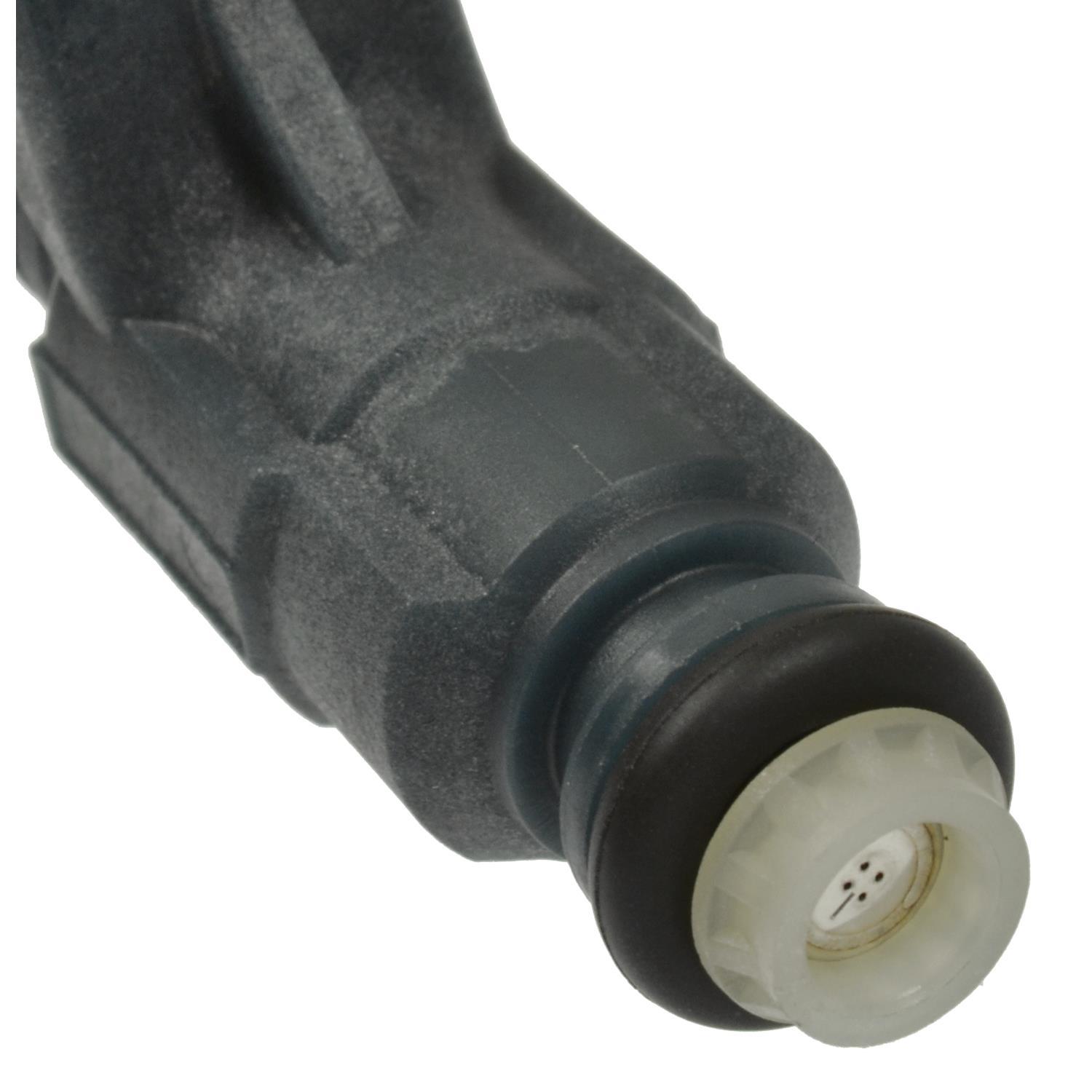 Standard Motor Products FJ603 - Fuel Injector Standard Motor Products FJ603 Fuel Injector product image 1 of 3