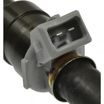 1991 Jaguar XJS Fuel Injector Standard Motor Products FJ633 image 3 of 3