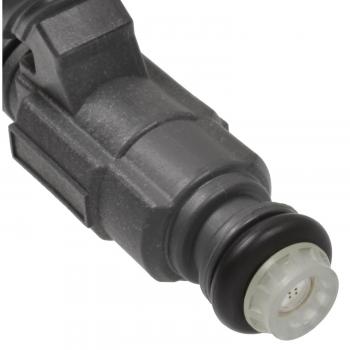 2002 Infiniti G20 Fuel Injector Standard Motor Products FJ653 image 1 of 3