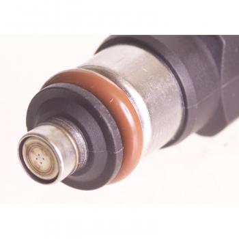 2004 Volkswagen Jetta Fuel Injector Standard Motor Products FJ670 image 1 of 3