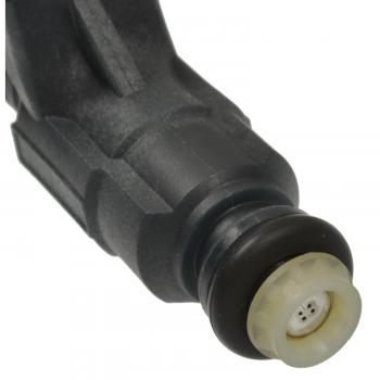 2001 Audi A4 Fuel Injector Standard Motor Products FJ671 image 1 of 3