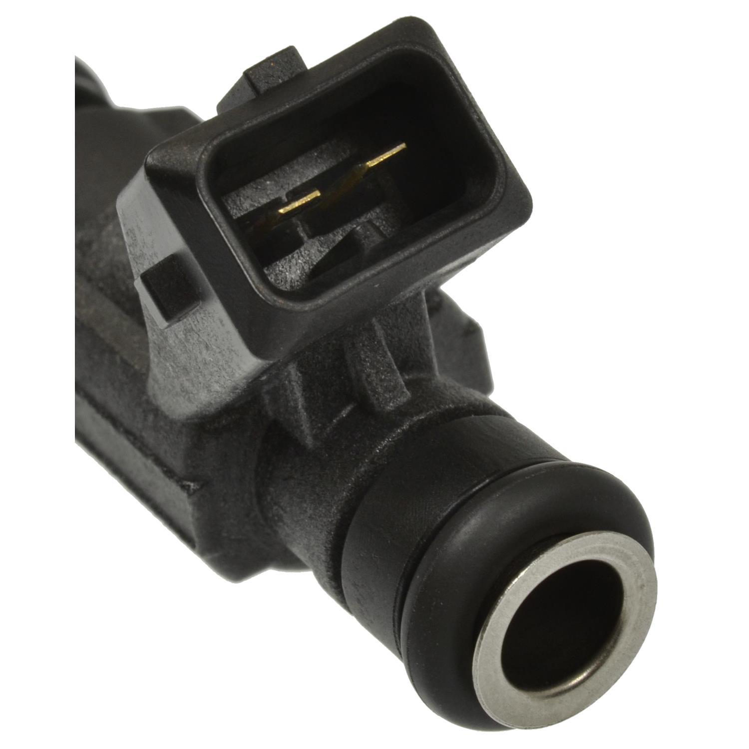 Standard Motor Products FJ677 - Fuel Injector Standard Motor Products FJ677 Fuel Injector product image 3 of 3