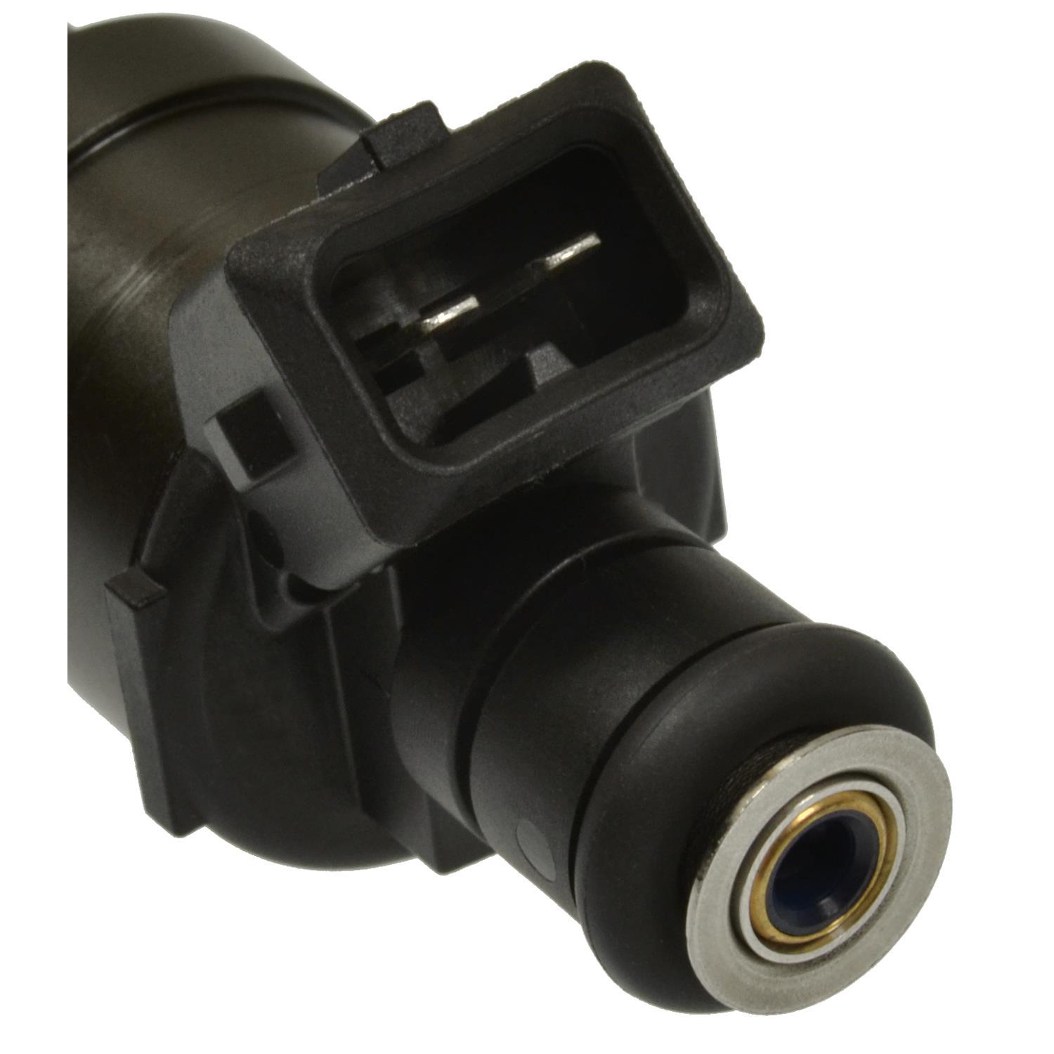 Standard Motor Products FJ680 - Fuel Injector Standard Motor Products FJ680 Fuel Injector product image 3 of 3