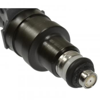 1996 Dodge B3500 Fuel Injector Standard Motor Products FJ682 image 1 of 3