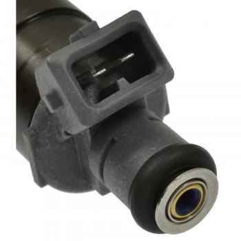 1996 Dodge B3500 Fuel Injector Standard Motor Products FJ682 image 3 of 3
