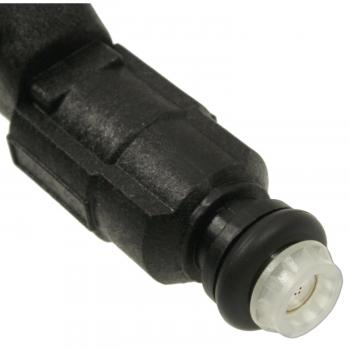 2007 Chevrolet Equinox Fuel Injector Standard Motor Products FJ704 image 1 of 3
