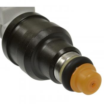 1995 Mercury Tracer Fuel Injector Standard Motor Products FJ712 image 1 of 3