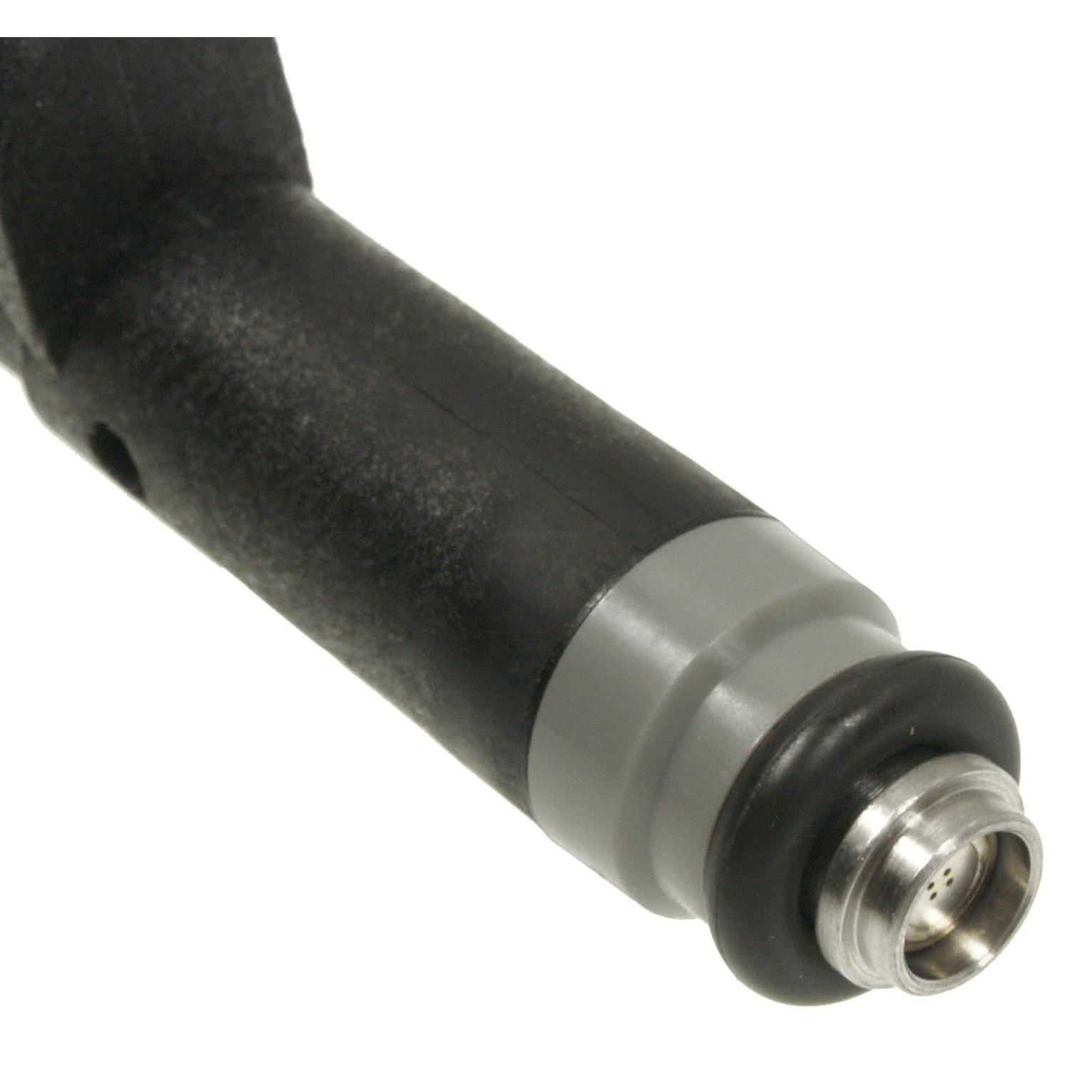 Standard Motor Products FJ719 - Fuel Injector Standard Motor Products FJ719 Fuel Injector product image 1 of 3