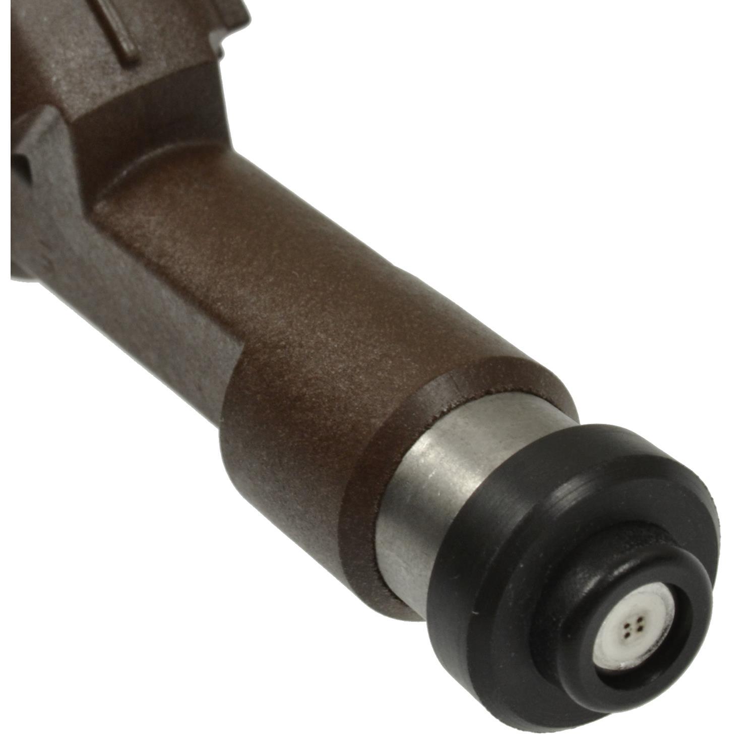 Standard Motor Products FJ728 Fuel Injector product image 1 of 3