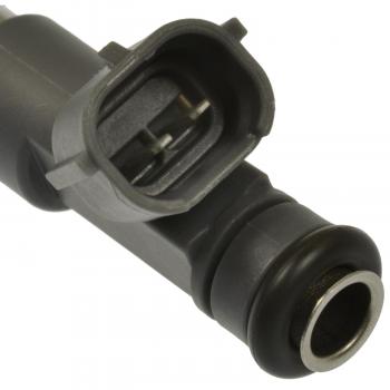 2015 Nissan Frontier Fuel Injector Standard Motor Products FJ744 image 3 of 3