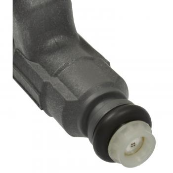 2001 Ford Focus Fuel Injector Standard Motor Products FJ768 image 1 of 3