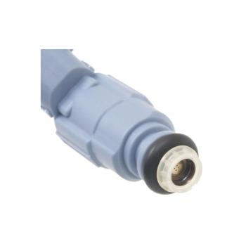 2005 Mazda 3 Fuel Injector Standard Motor Products FJ819 image 1 of 3