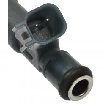 2007 Mazda 3 Fuel Injector Standard Motor Products FJ823 image 3 of 3