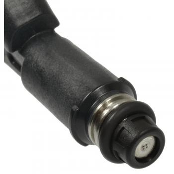 2002 Mazda MPV Fuel Injector Standard Motor Products FJ826 image 1 of 3
