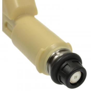2004 Mazda Tribute Fuel Injector Standard Motor Products FJ830 image 1 of 3